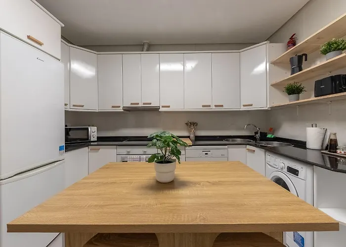 Unamuno, En El Casco Viejo * Bilbao